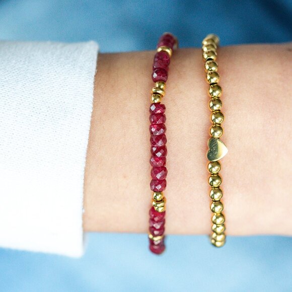 18K Gold Beaded Stretch Bracelet w/Heart Waterproof Stackable Jewelry Heart - Picture 2 of 11